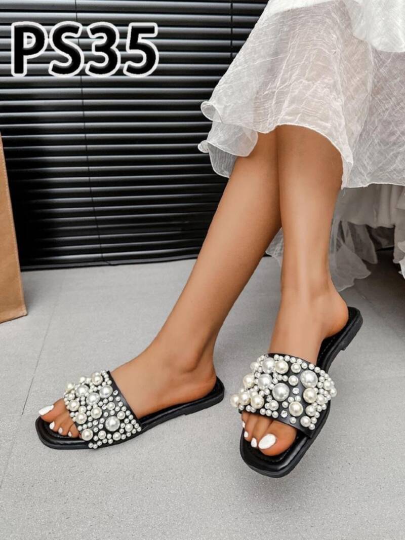 Klapki damskie Roz 36-41 / 12 par 1